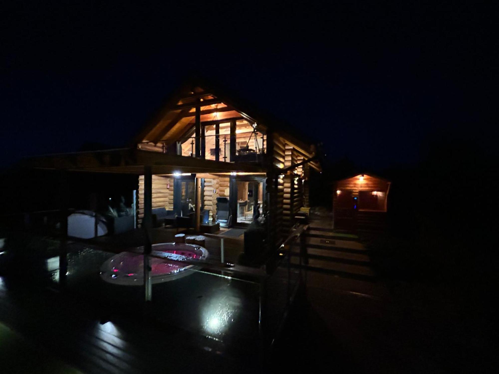 Апартаменты Roenk Relax Мишкольц Экстерьер фото